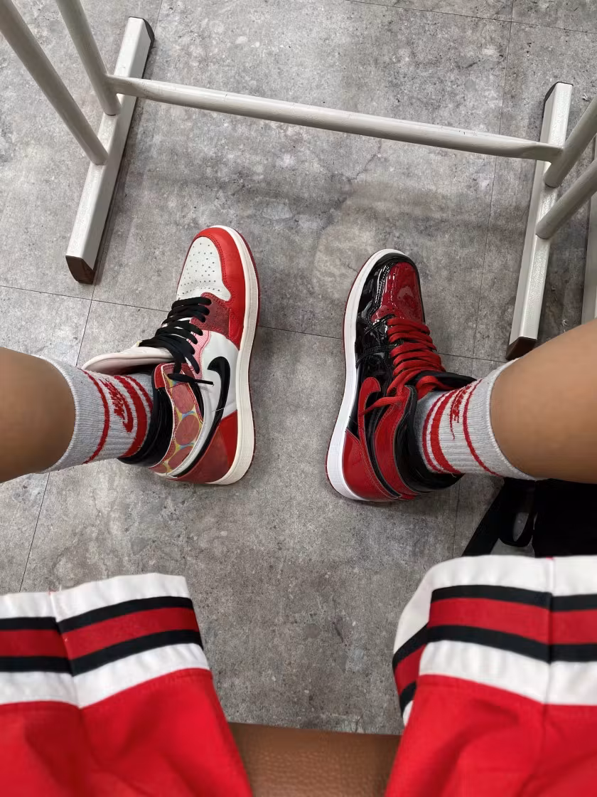 Marvel Spiderman x Air Jordan 1 Retro High OG 'Across The Spider Verse Next Chapter' DV1748-601 Marvel Spiderman x Air Jordan 1 Retro High OG 'Across The Spider Verse Next Chapter' DV1748-601